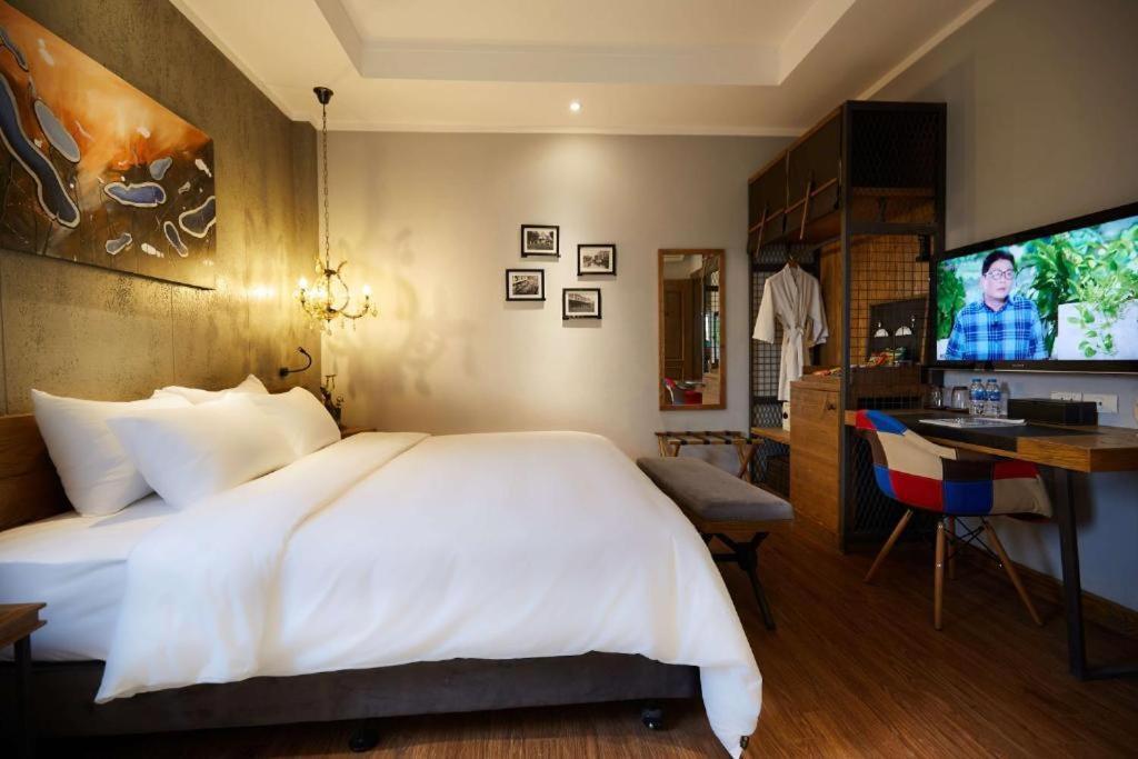 B&B Hanoi Hotel Экстерьер фото